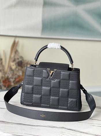 LV Capucines Handbag Black M59225 Size 31.5 x 20 x 11 cm