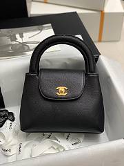 Chanel Medieval Bag Black Size 22 x 16 x 7 cm - 1