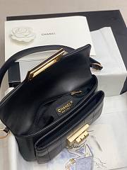 Chanel Underarm Bag Black Size 27 x 14 x 5 cm - 2