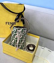 Fendi Bucket Bag 023 Size 18 x 12 x 10 cm - 1