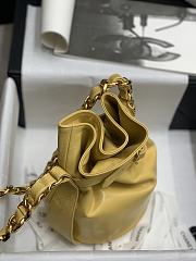 Chanel Lucky Bag Yellow Size 16 x 25 x 17 cm - 3