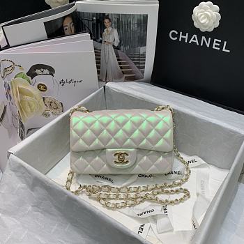 Chanel CF Chain Clamshell Bag 116 Size 20 cm