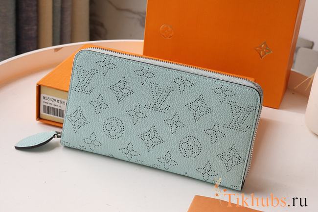 Louis Vuitton Long Zippy Wallet Blue M58429 Size 19 x 10 cm - 1