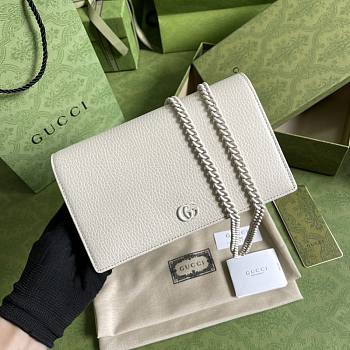 Gucci GG Marmont Leather Mini Chain Bag White 497985 Size 20 x 12.5 x 4 cm