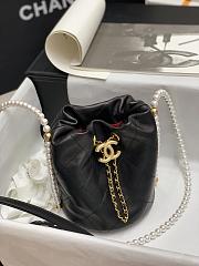 Chanel Pearl Chain Bucket Bag Black Size 19 x 17 cm - 4