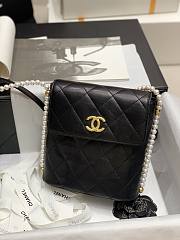 Chanel Pearl Chain Bag Black Size 20 x 19 x 8 cm - 1