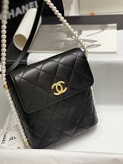 Chanel Pearl Chain Bag Black Size 20 x 19 x 8 cm - 4