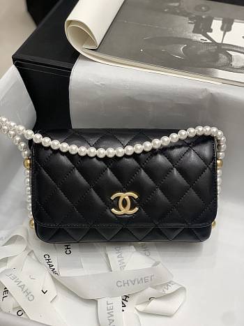 Chanel Pearl Chain Flap Bag Black Size 13 x 19 x 4 cm