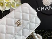 Chanel Pearl Shoulder Strap Chest Bag White Size 9.5 x 15.2 x 3.5 cm - 2