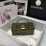 Chanel Vintage Cosmetic Bag 01919 Size 22 x 10 x 8.5 cm - 1