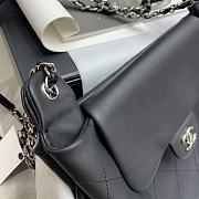 Chanel Messenger Bag Size 37 x 26 cm - 6