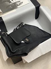 Chanel Messenger Bag Size 37 x 26 cm - 5