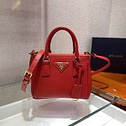 Prada Mini Killer Red 1BA906 Size 20 x 15 x 9.5 cm - 1