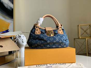 Louis Vuitton Pleaty Hand Bag M95020 Size 26 x 19 x 13 cm