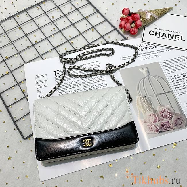 Chanel WOC Chain Bag Black/White 86025 Size 19 cm - 1