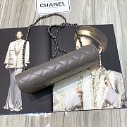 Chanel Woc Calfskin Chain Bag 88615 Size 19 x 13.5 x 3.5 cm - 5