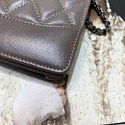 Chanel Woc Calfskin Chain Bag 88615 Size 19 x 13.5 x 3.5 cm - 3