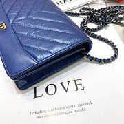 Chanel Calfskin Chain Bag Pearlescent Blue 86025 Size 19 cm - 6