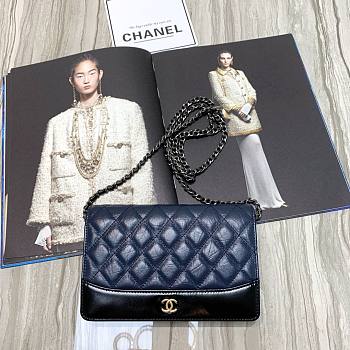 Chanel Woc Calfskin Chain Bag Black/Blue 88615 Size 19 x 13.5 x 3.5 cm
