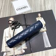 Chanel Woc Calfskin Chain Bag Black/Blue 88615 Size 19 x 13.5 x 3.5 cm - 2