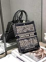 Dior Mini Book Tote Vertical Tarot Card Size 20 x 9 cm - 6