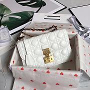Dior Dioraddict Lambskin Flap Handbag White Size 24 x 16 x 8 cm - 1