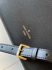 LV On My Side PM High End Leathers Handbags Black M58908 Size 25 x 20 x 12 cm - 6