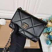 Chanel Woc Chain Bag Black A0957 Size 19 x 12.5 x 3.5 cm - 4