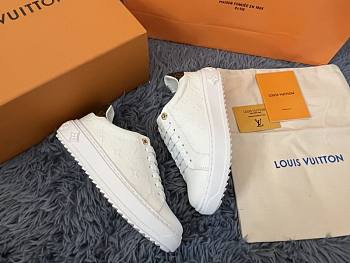 LV Shoes 10