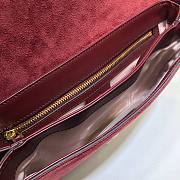 Gucci Arli Shoulder Bag In Vintage Bordeaux Wine Red Matte 550126 Size 26.5 x 20 x 4 cm - 4