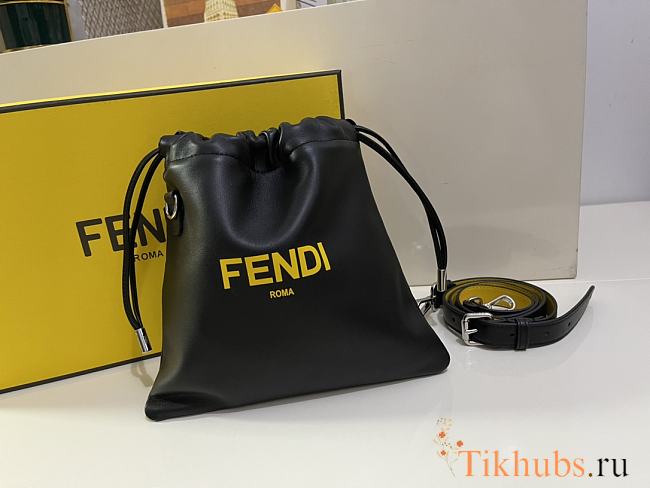 Fendi Cross-Body Black Size 24 x 24 x 2 cm - 1