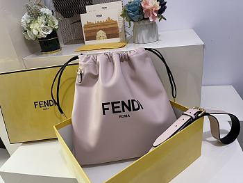 Fendi Cross-Body Pink Size 30 x 2 x 39 cm
