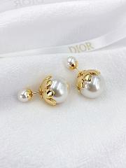 Dior New Petal Pearl Earrings - 1