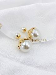 Dior New Petal Pearl Earrings - 3