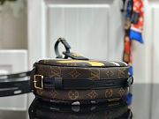 LV Boite Chapeau Souple Handbag M45095 Size 20 x 22.5 x 8 cm - 5