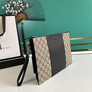 Gucci GG Supreme Canvas Pouch 495017 Size 30.5 x 21 x 1.5 cm - 4