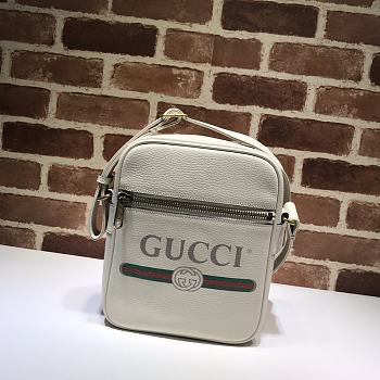 Gucci Print Messenger Bag in White 523591 Size 21 x 25.5 x 8 cm