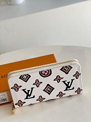 LV Zipper Wallet White Leopard Print M80683 Size 19.5 x 10.5 x 2.5 cm - 4