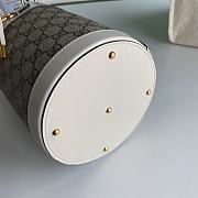 Gucci Horsebit 1955 Small Bucket Bag White 637115 Size 14 x 16 x 14 cm - 6