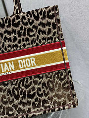 Dior Tote Book in Leopard Size 42 x 35 x 18 cm - 6