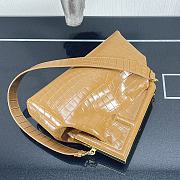 Fendi Frist Handbag 01 2216 Size 32.5 x 15 x 23.5 cm - 4