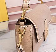 Fendi Baguette Nude Size 27 × 6 × 15 cm - 4