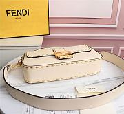 Fendi Baguette Beige Size 28 x 6 x 13 cm - 3