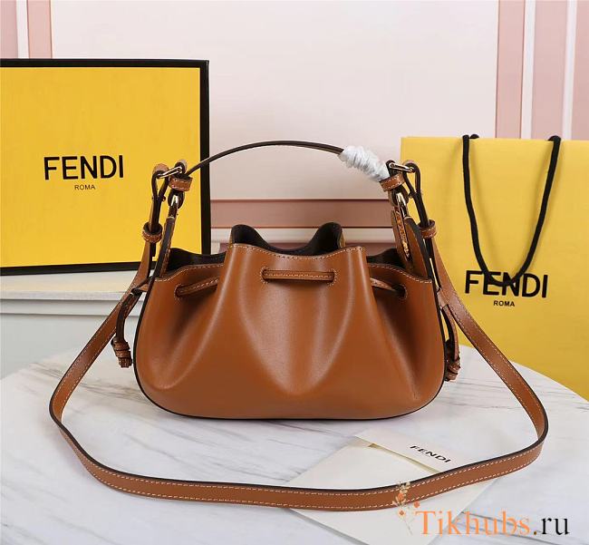 Fendi Dumpling Bag Brown Size 24 × 9.5 × 14 cm - 1