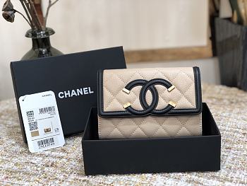 Chanel CC Small Wallet Beige 84447 Size 15 cm