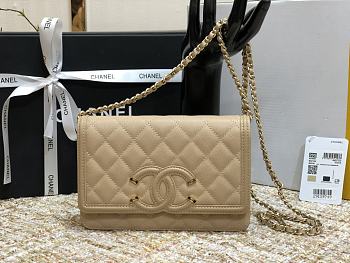 Chanel WOC 84448 Beige Size 19.5 × 3.5 × 12 cm