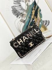 Chanel Flap Bag CC Logo Black 9913 Size 23 x 14 x 7 cm - 1