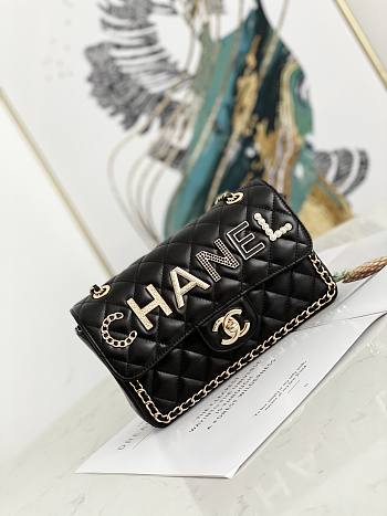 Chanel Flap Bag CC Logo Black 9913 Size 23 x 14 x 7 cm