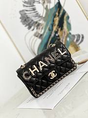 Chanel Flap Bag CC Logo Black 9913 Size 23 x 14 x 7 cm - 4