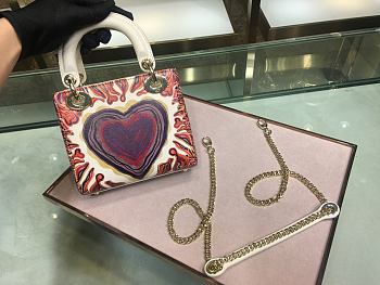 DIOR Lady Embroidered Colorful Heart M0505 Size 17 x 15 x 7 cm